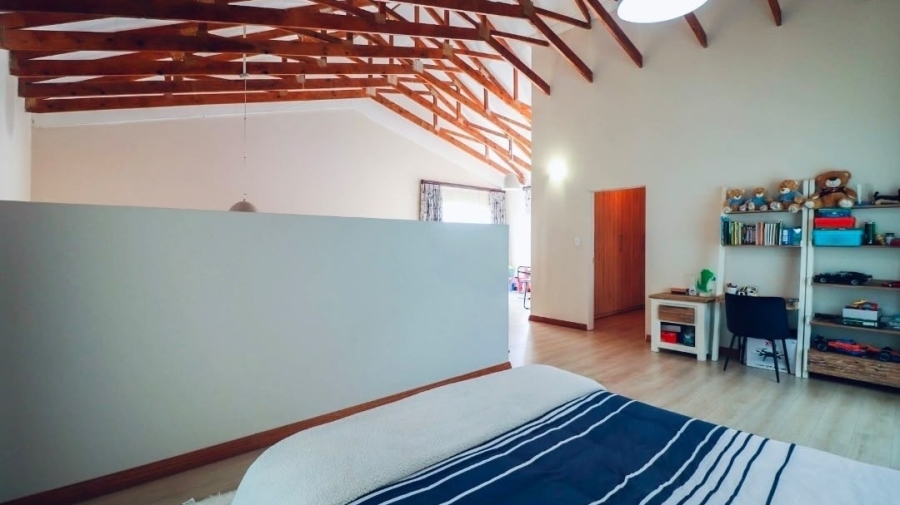 5 Bedroom Property for Sale in Protea Park North West